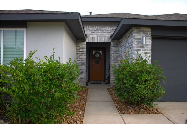 Building Photo - 29811 Case Canyon Ln