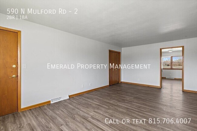 Foto del edificio - 590 N Mulford Rd