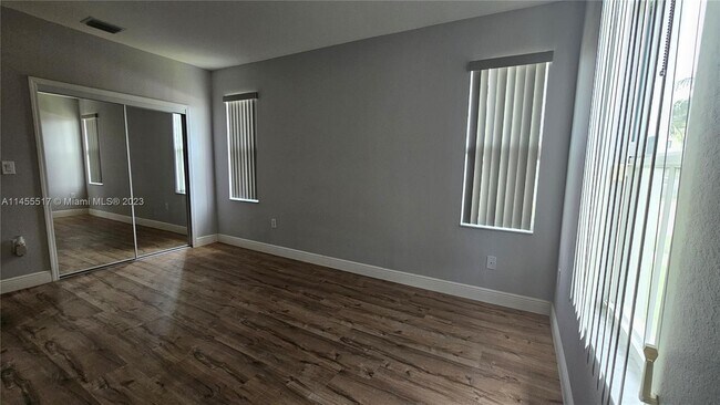 Foto del edificio - 24004 SW 109th Path