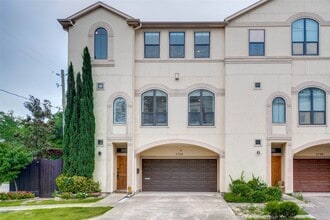 Building Photo - 1708 Utah St