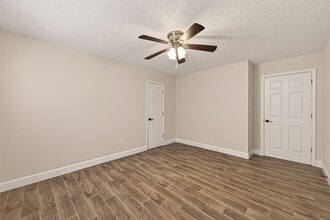 Building Photo - 7714 Renwick Dr