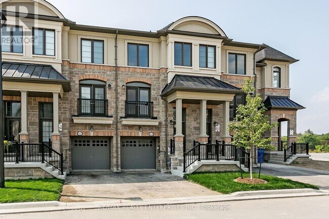 Photo du bâtiment - 1094 Beachcomber Rd