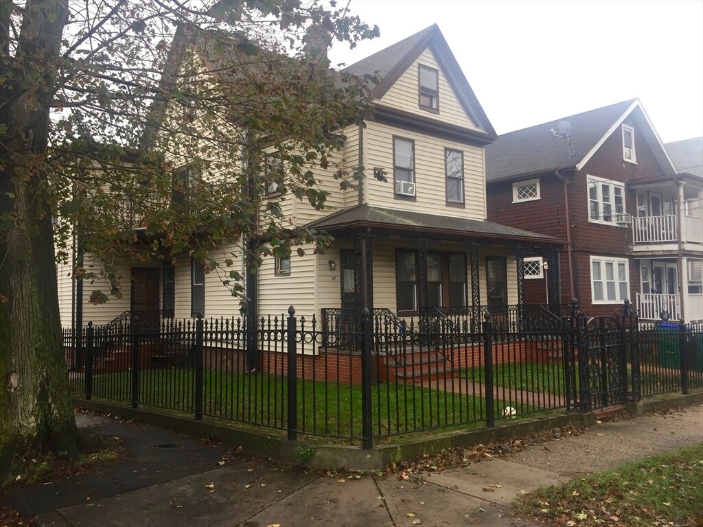 Foto principal - 67 Greenleaf Ave