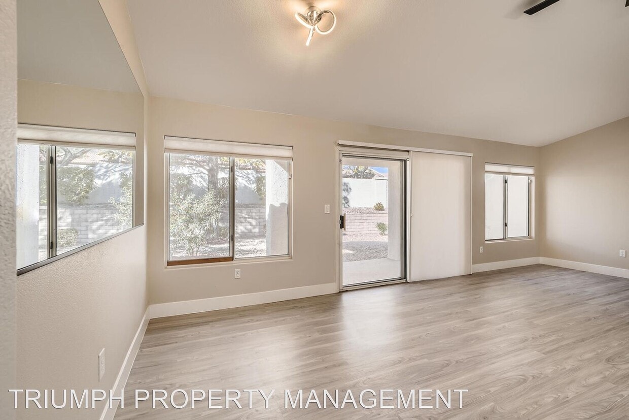 Primary Photo - 2 br, 2 bath House - 2505 Banora Point Dr