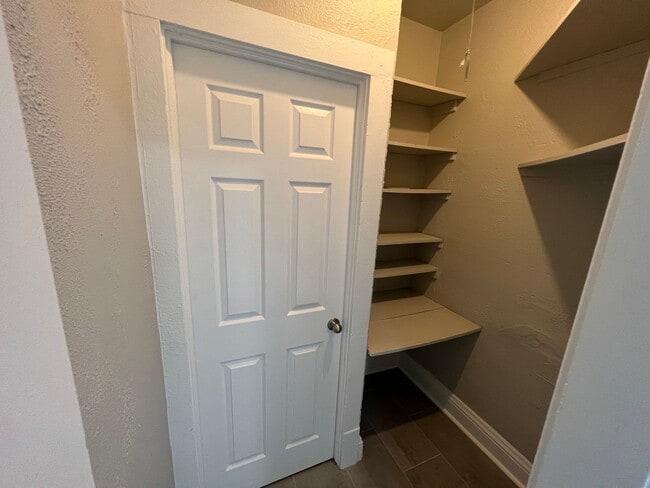 Foto del edificio - Renovated 2BR House