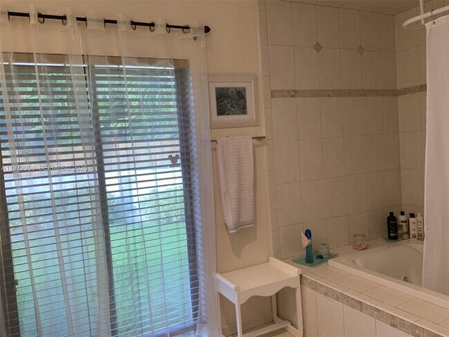 Building Photo - 5780 SW 59th Pl