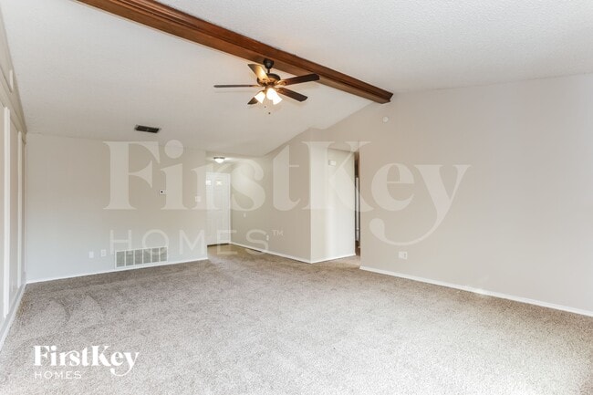 Building Photo - 6505 Pilgrim Ln