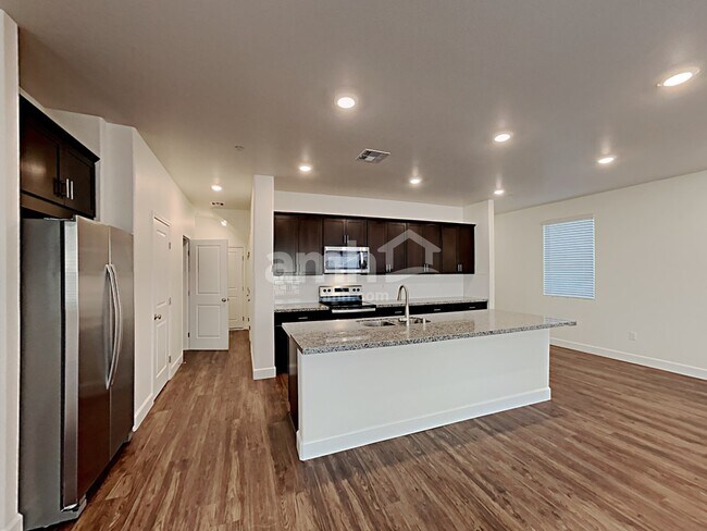 Building Photo - 307 Cape Seville Place