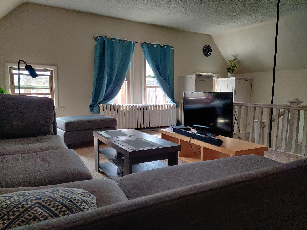 Living Room - 205 N 18th Ave E