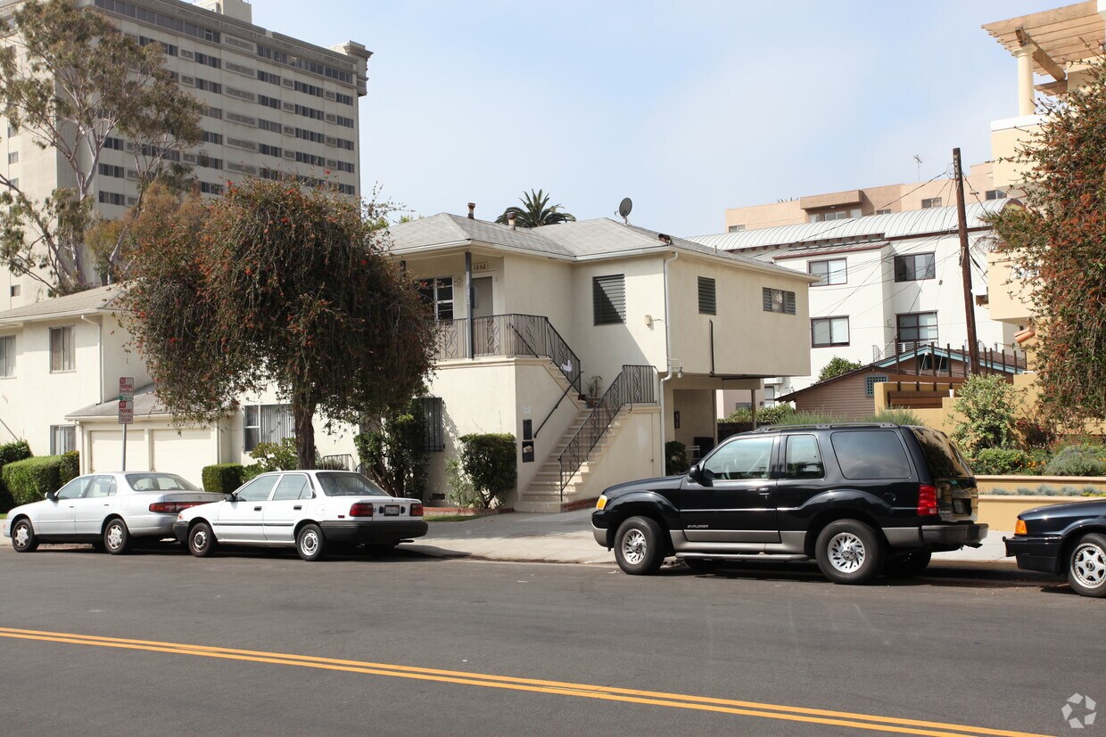 Primary Photo - 1052-1058 3rd St
