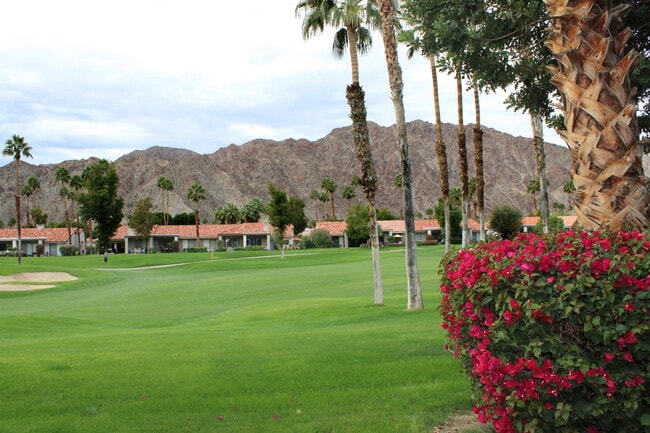 Building Photo - 55069 Oak-Hill