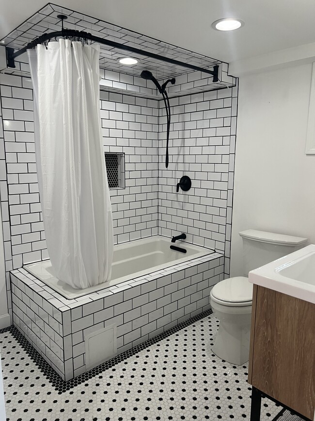 Lower level bathroom - 80 Pine St