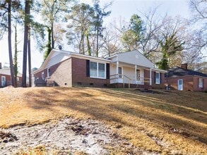 Building Photo - 738 Ashboro St