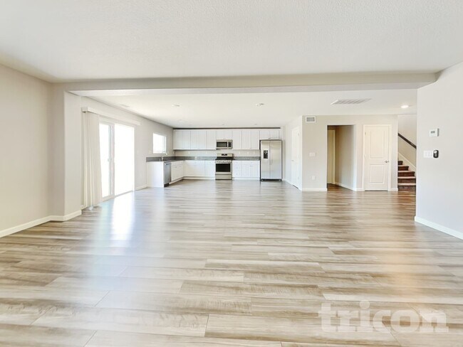 Foto del edificio - 8941 Elk Ravine Dr