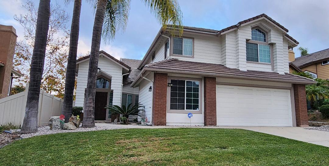 Front - 10858 Autillo Way