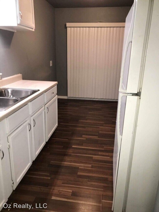 Building Photo - 3 br, 1 bath House - 1126 Slater St