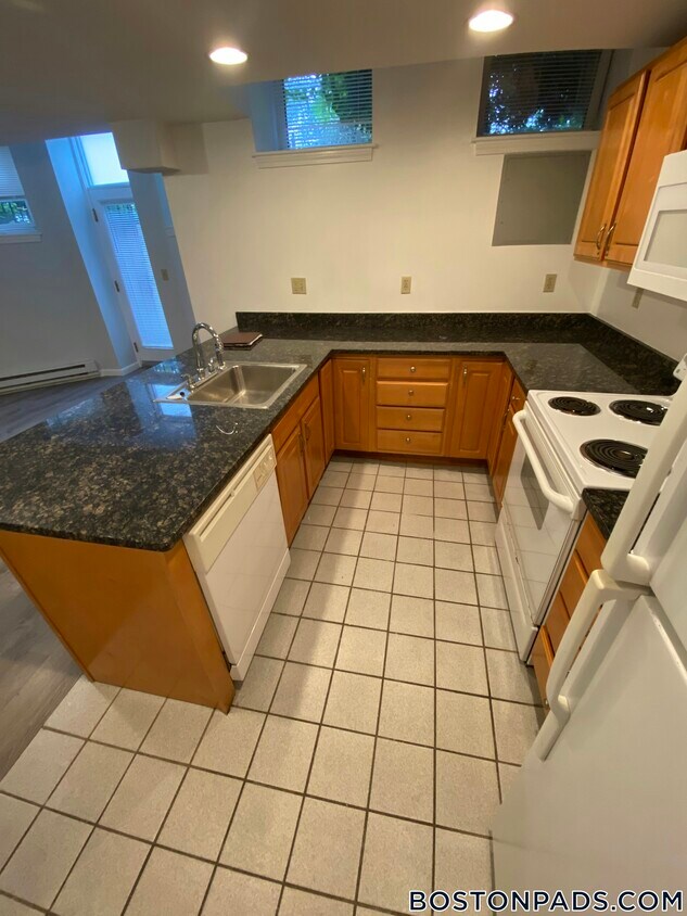 Primary Photo - 117 Park Dr