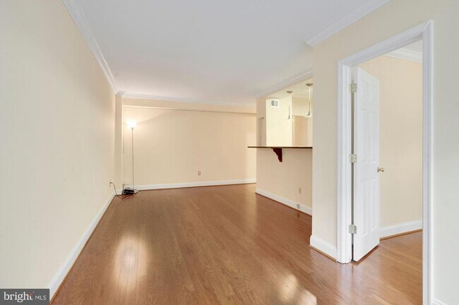 Foto del edificio - 4301 Massachusetts Ave NW