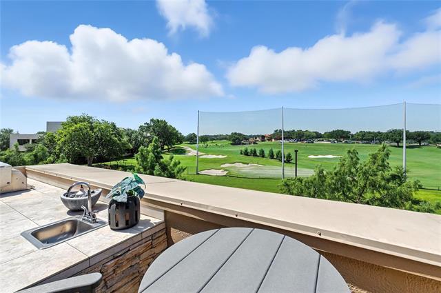 Foto del edificio - 101 Decker Dr