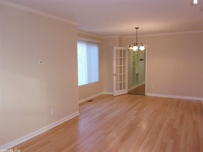 Building Photo - 3112 N Olive St