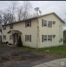 Building Photo - 301 N Midler Ave