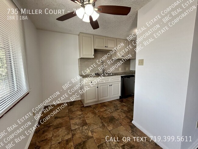 Building Photo - 735 Miller Ct