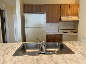 Building Photo - 2401 Riverside Dr