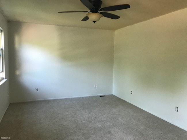Building Photo - 3 br, 2.5 bath House - 3625 Loon Lake Rd