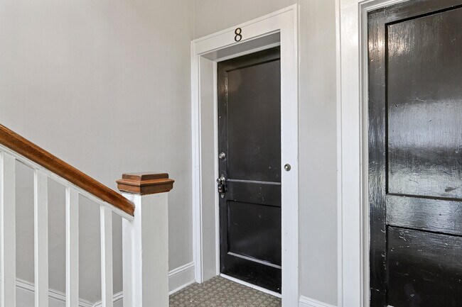 Foto del edificio - 21 Peachtree Memorial Dr NW APT 8, Atlanta...