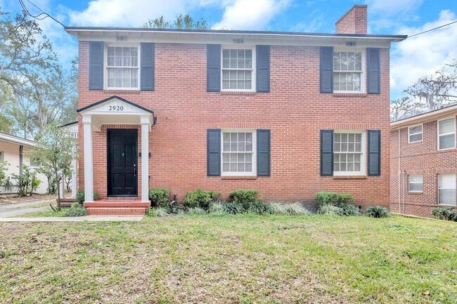 Foto del edificio - 2920 Riverside Ave