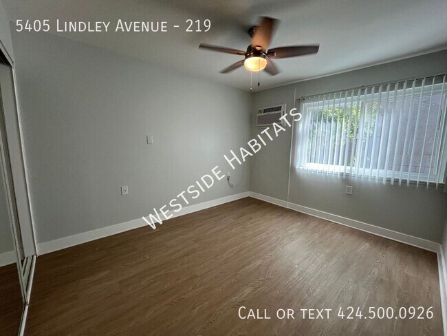 Building Photo - 5405 Lindley Ave