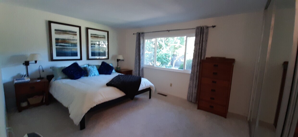 Building Photo - 7601 Oak Leaf Dr