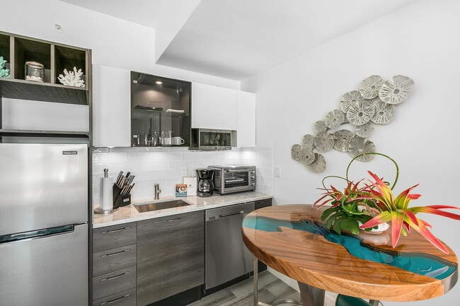 Building Photo - 202 Ivory Coral Ln