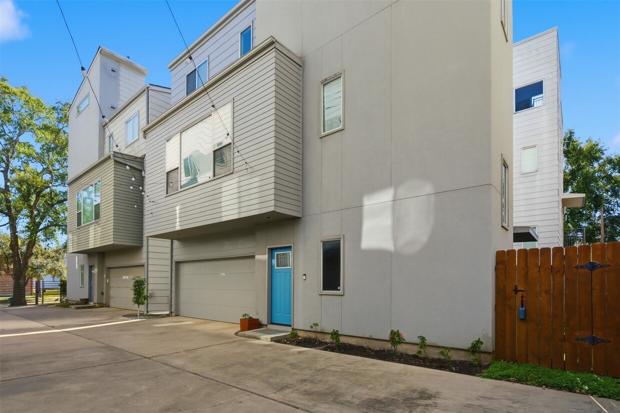 Foto principal - 4704 Crawford St