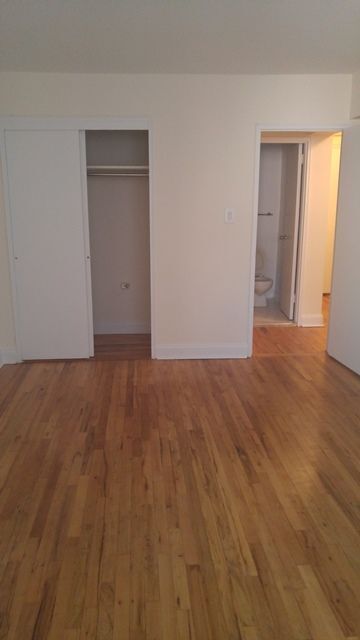 Foto del edificio - 44-35 Colden St