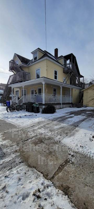 Building Photo - 19 Fletcher Pl