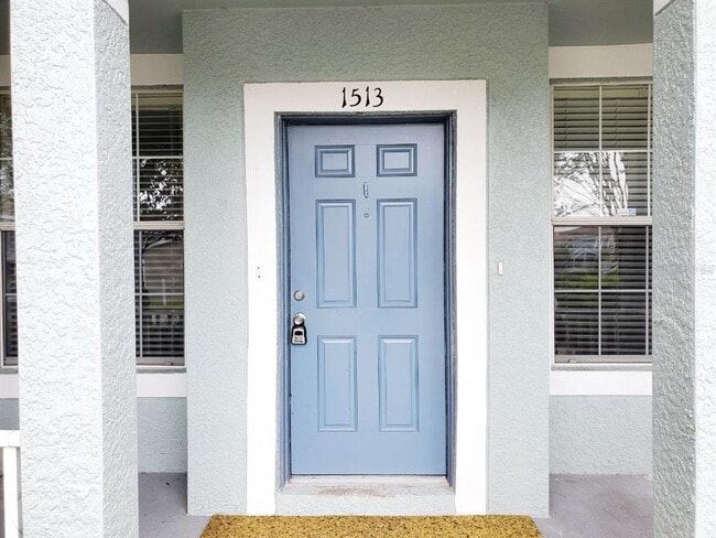 Foto del edificio - 1513 Deer Tree Ln