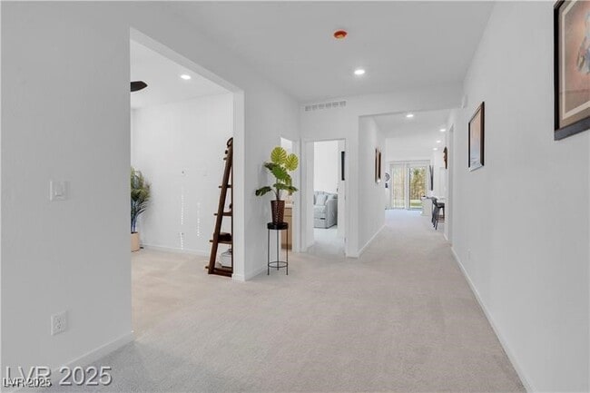 Foto del edificio - 5357 Eleganza Ave