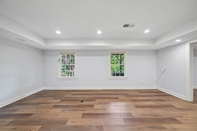 Building Photo - 5132 Willow Point Pkwy