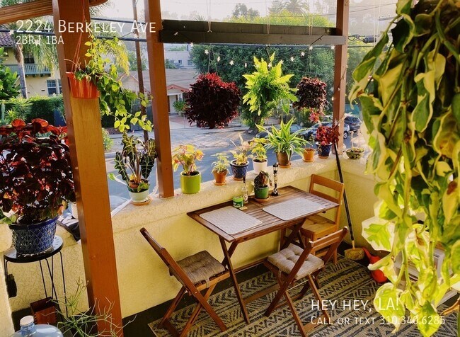 Foto del edificio - 2224 Berkeley Ave