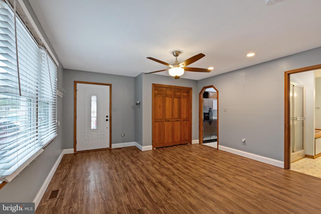 Primary Photo - 4160 Bristol Dr