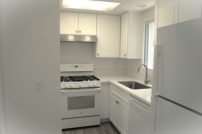 Foto del edificio - 1323 W Palmyra Ave