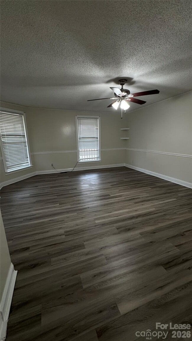 Building Photo - 181 McGill Ave NW