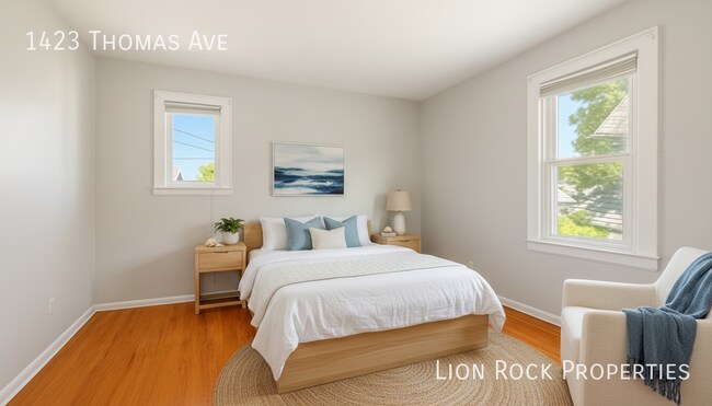 Foto del edificio - 1423 Thomas Ave W