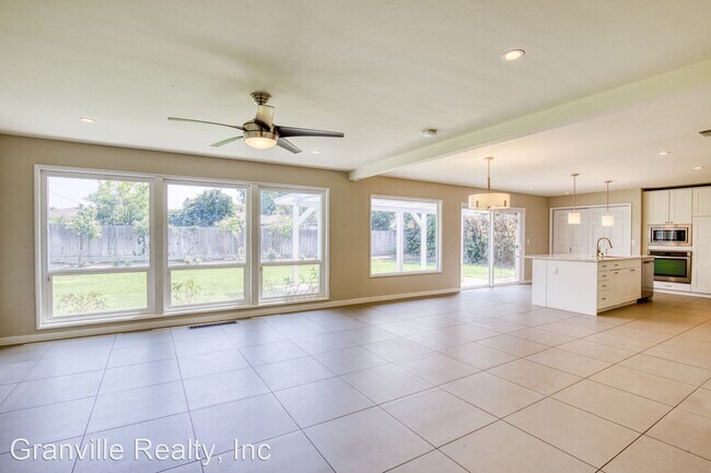 Building Photo - 3 br, 2 bath House - 1537 W. Robinwood Lane