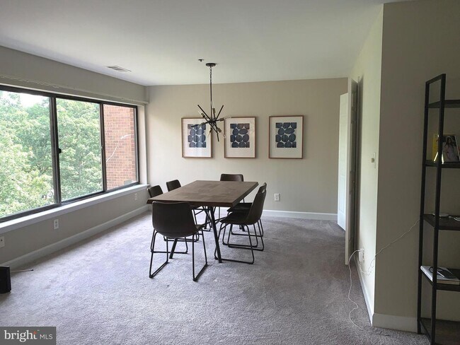 Building Photo - 3 Southerly Ct