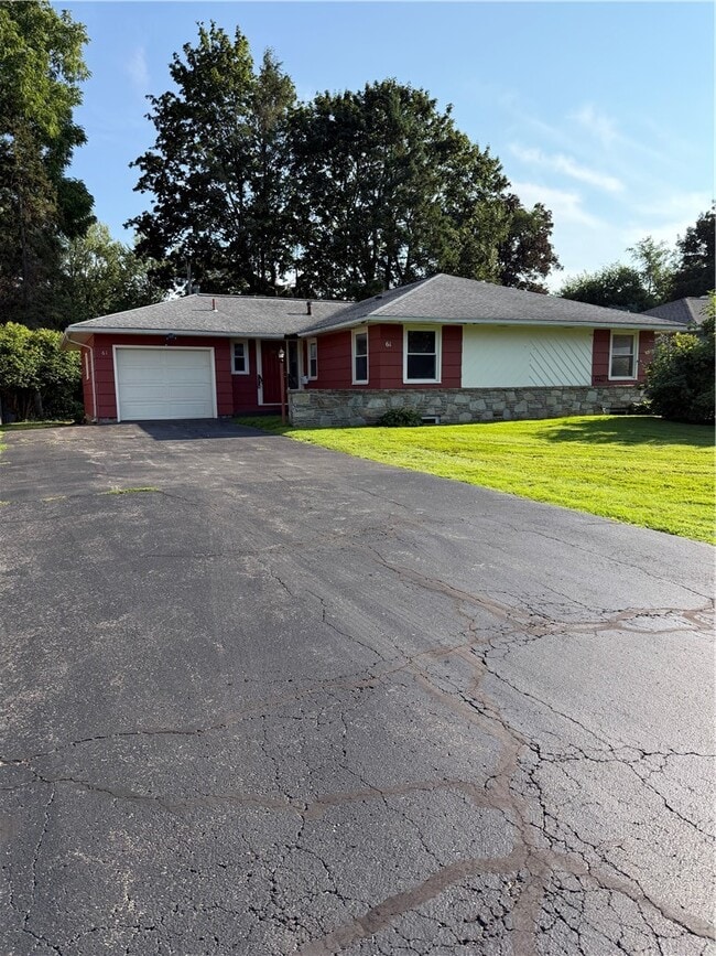 Building Photo - 61 Fernboro Rd