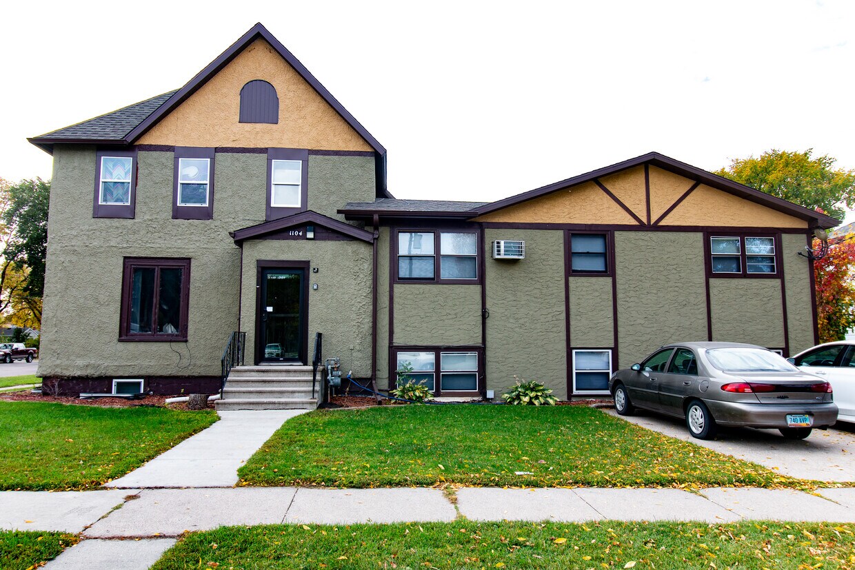 1104 13th Ave N Unit 1, Fargo, ND 58102 - 1104 13th Ave N Fargo, ND