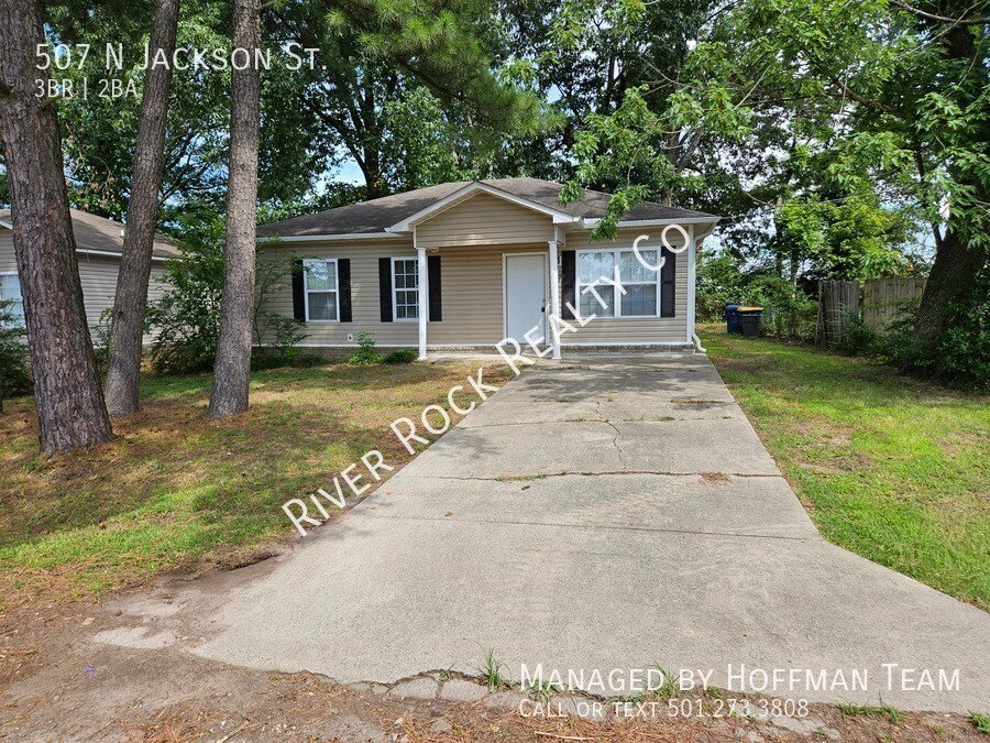 Primary Photo - 507 N Jackson St