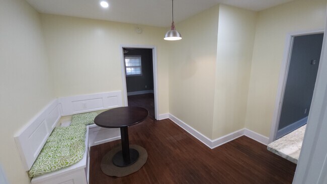 Foto del edificio - 2518 Lester St